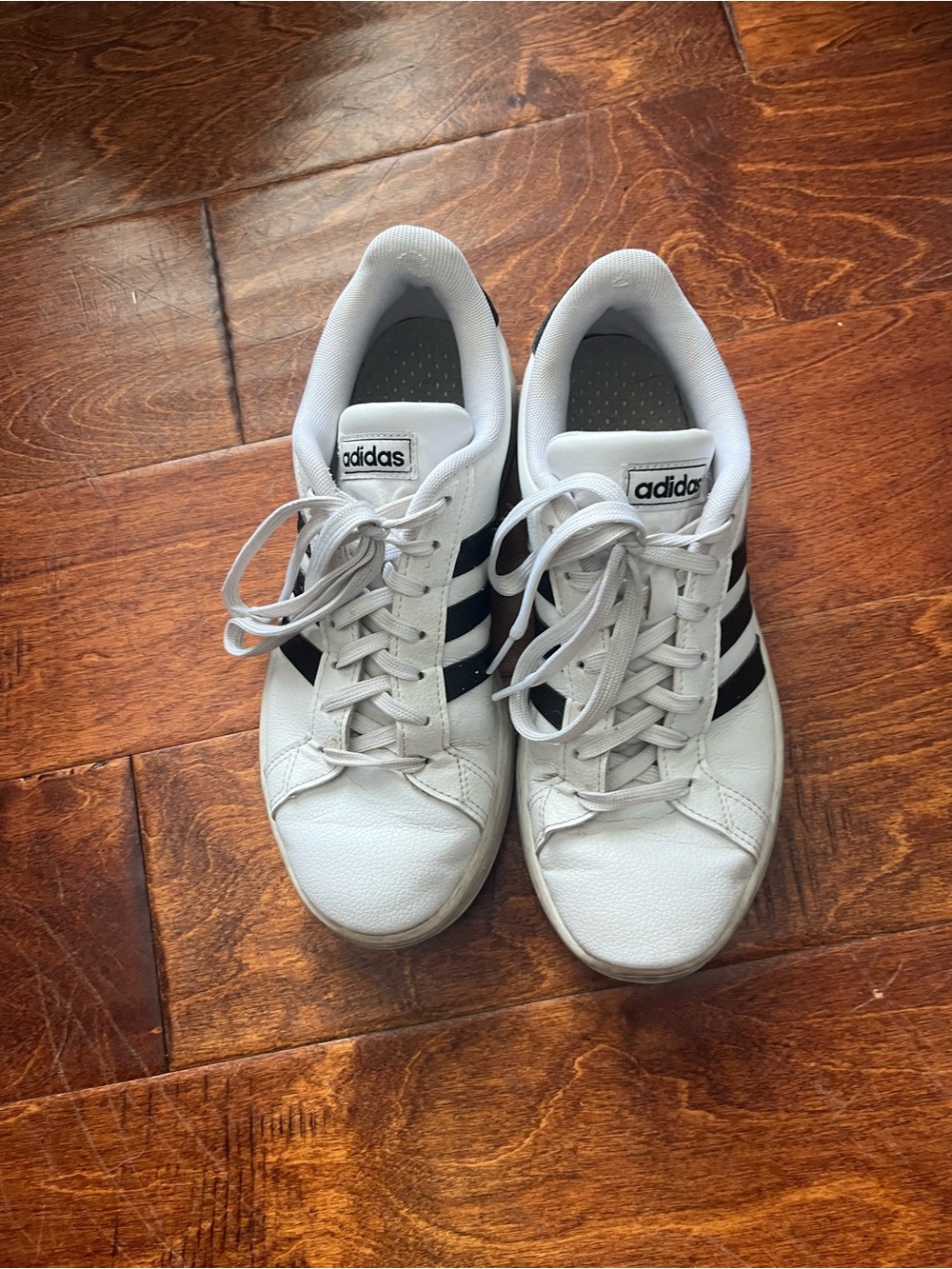 Adidas Grand Court 2.0 size 7